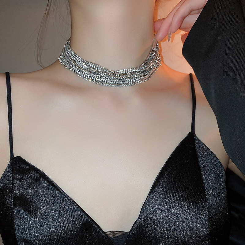 Voller Diamant, übertriebene, mehrschichtige kleine Halskette mit Sinn für Party-Design, süß, cool, super funkelnd, leicht, Luxus-Stil_voghion.com