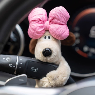 Car ornaments: Car Interior Accessories, Wiper