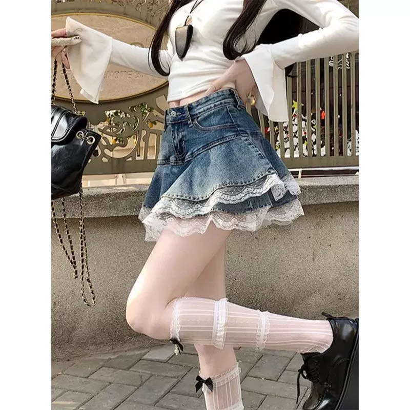 2025 американская ретро джинсовая плиссированная юбка для женщин, летняя новая юбка-пачка с кружевными вставками
