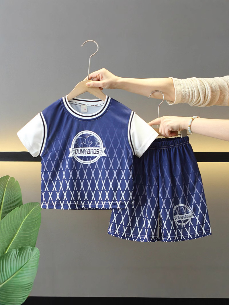7948 traje deportivo de traje de baloncesto de verano para niños 2025 nuevo traje de verano de dos piezas de manga corta para niños de secado rápido
