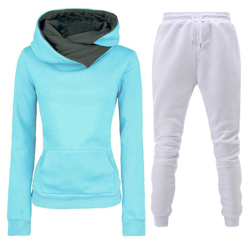 En stock 23 Otoño e Invierno Nuevo traje de ropa deportiva con Capucha forrada de lana para mujer bolso cálido suéter pantalones ropa de mujer al por mayor