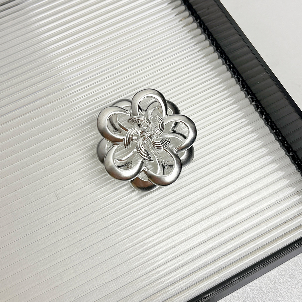 Women's Gender Plating Design Retro Style Retro Pin Flower Alloy Plating Women's Brooches
