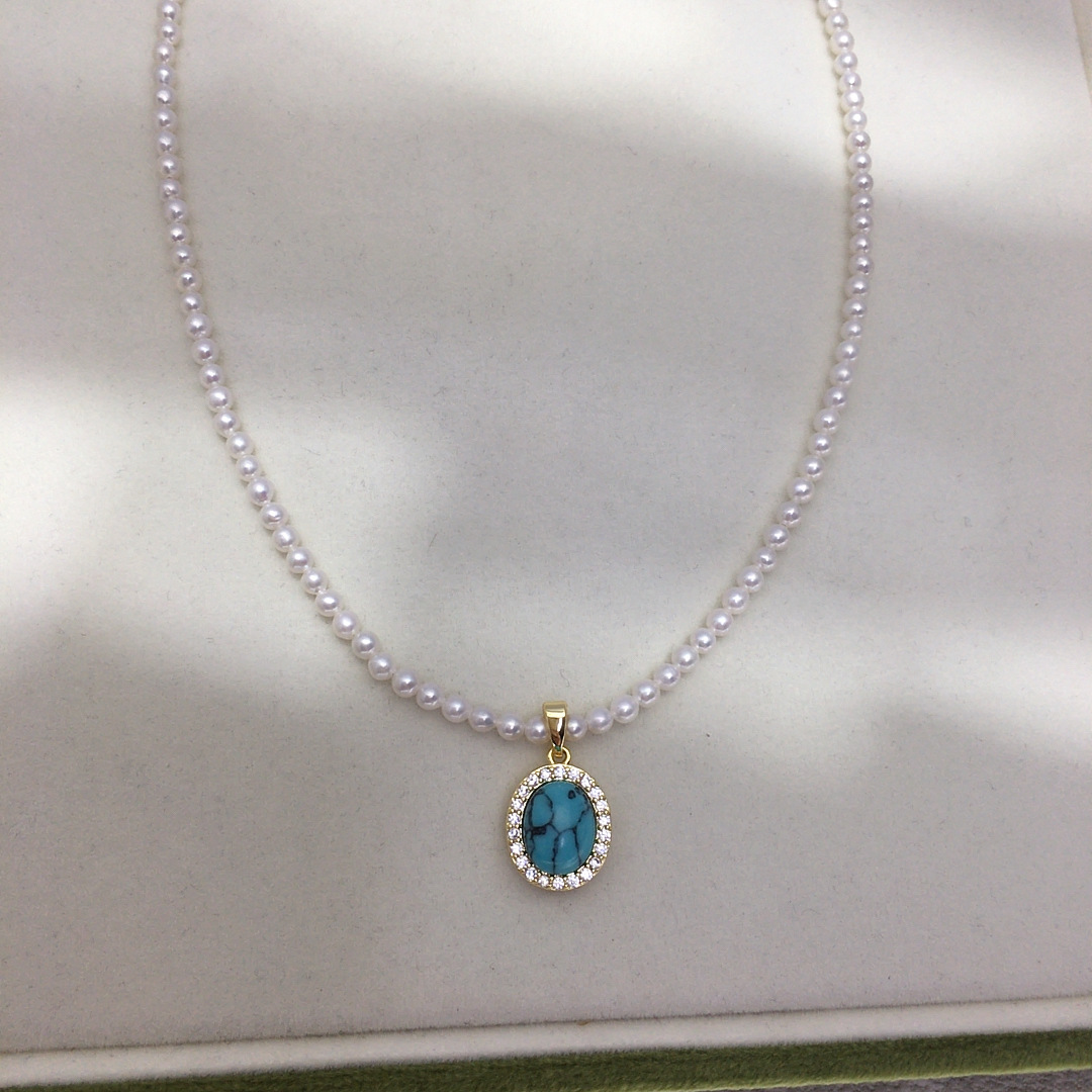 Luxury Pearl Choker Necklace With Magnetic Clasp For Women_voghion.com