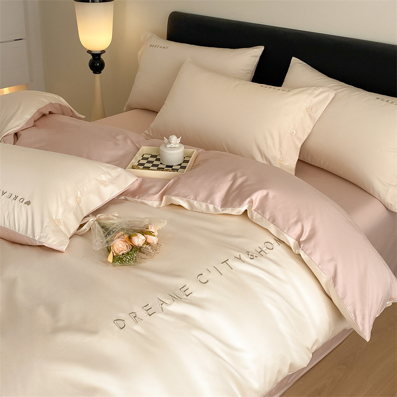 Cama de algodón cuatro piezas estudiantes tres piezas cubierta de edredón bordado de algodón sábanas caseras ropa de cama impresión y teñido activo