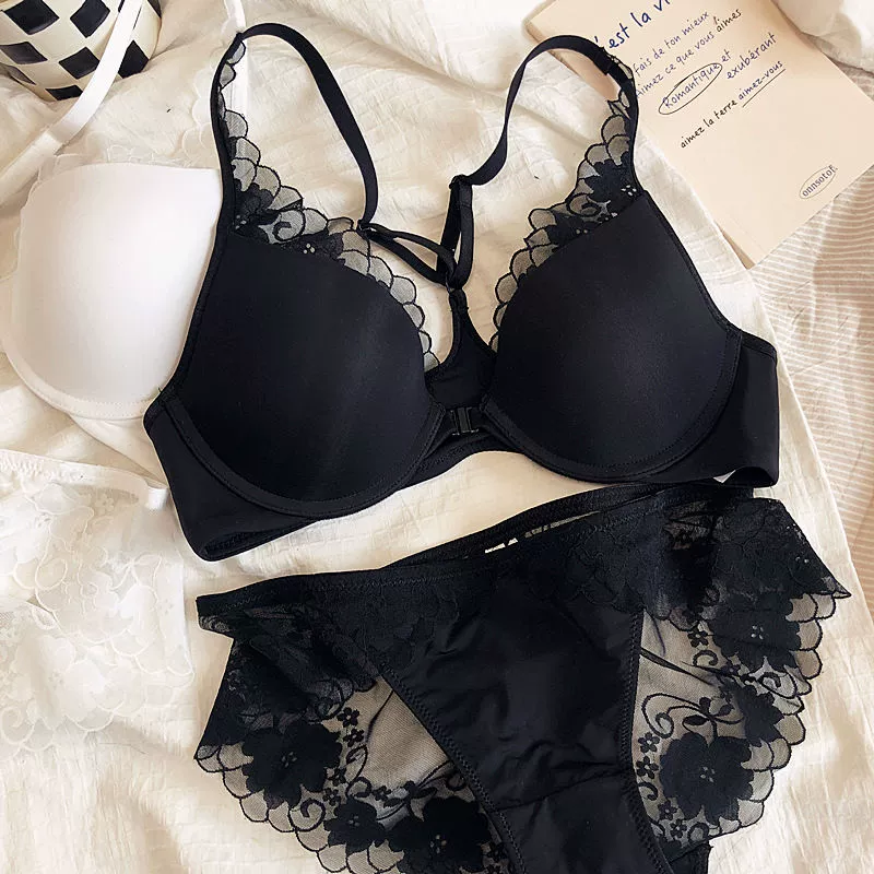 Sexy supporting underwear, push up bra, thin bra top with steel rings, set
