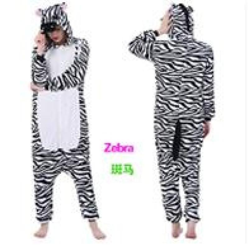 Pijamas transfronterizos al por mayor de fábrica Labubu pijamas femeninos de una sola pieza de dibujos animados pijamas de animales de franela Capibala