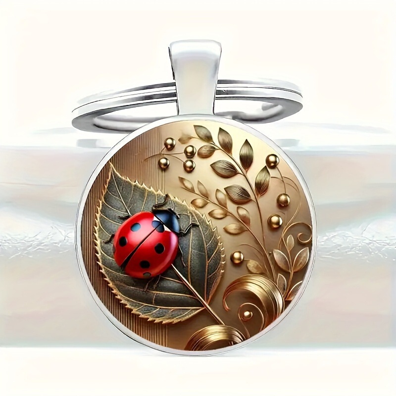 Cross-Border Fashion Leaf and Ladybug Pattern Men's Alloy Round Keychain Anniversary Gift Jewelry Wholesale Cross-Border Fashion Leaf and Ladybug Pattern Men's Alloy Round Keychain Anniversary Gift Jewelry Wholesale