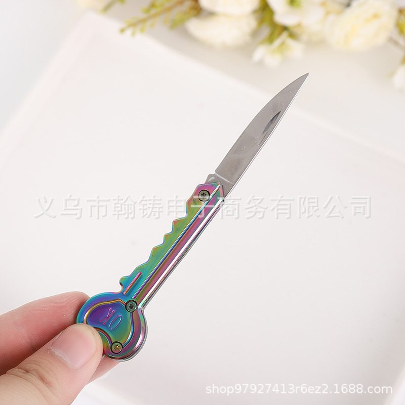 厂家直供多功能刀具户外折叠小刀随身求生钥匙礼品迷你小刀开箱刀