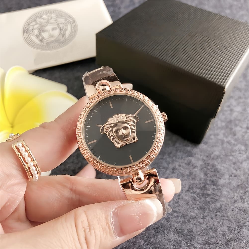 High-End Bracelet Watch, Accessible Luxury, Trendyy European and American Head Watch, Popular Roman Fashion, Elegant and Stylish Retro Watch