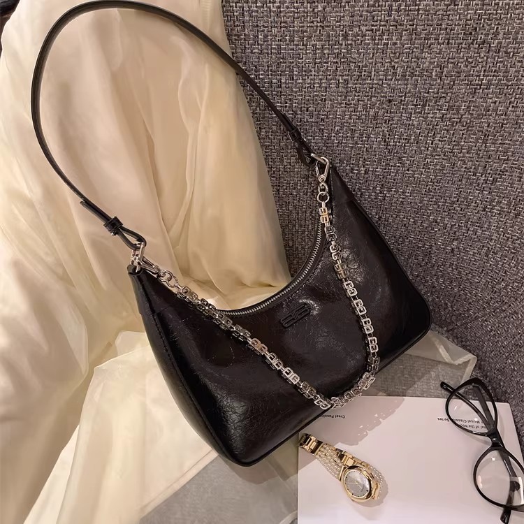 Genuine Leather French Underarm Bag For Women 2026 New Retro Crescent Bag Stylish Chain Casual Versatile Crossbody Bag - Thumbnail 5