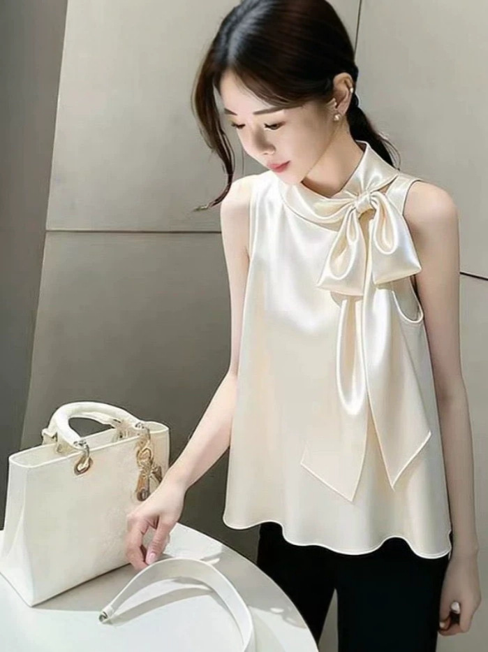 Áo hai dây satin cổ yếm phong cách Pháp — màu xám
