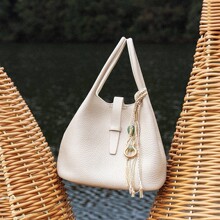 ����ͬ���푲˻@�Ӱ�2026�¿�ˮͰ��Ů�p�ݿ羳б��������μ��