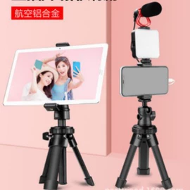 相机三脚架;摄影摄像器材;摄影云台