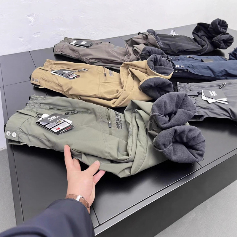 Russian Order! Fleece-Lined Thickened Windproof Waterproof Adjustable Hem Outdoor Sports Casual Mid-High Waist Multi-Pocket Softshell Pants Russian Order! Fleece-Lined Thickened Windproof Waterproof Adjustable Hem Outdoor Sports Casual Mid-High Waist Multi-Pocket Softshell Pants