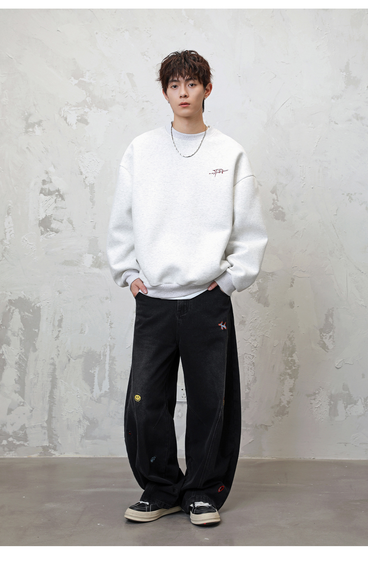 Monochrome Textured Crew Neck Sweatshirt For Men Trendy Pullover_voghion.com