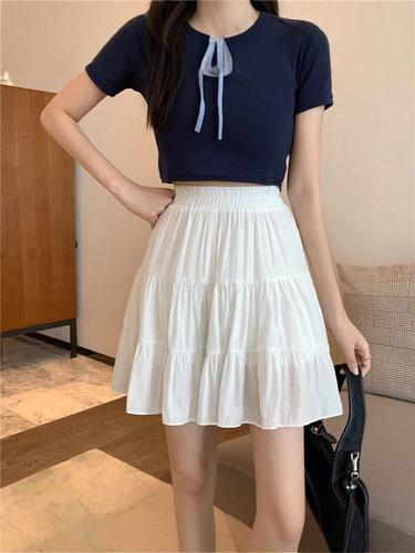 White pleated skirt for women 2025 new ins cake skirt, high waist, slimming design, niche a-line short skirt