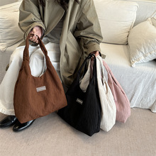 ���������ذ���Ů2025�¿���ֵ�l�y�����ϵ���s�����μ��