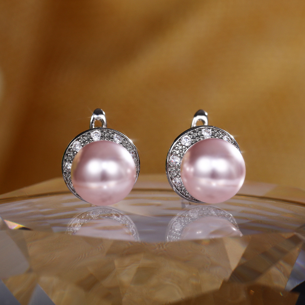 Simple Fashionable Round Zircon Pearl Copper Earrings Wholesale display picture 3