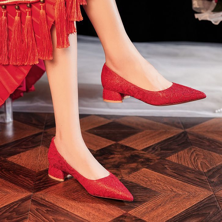 3333G Scarpe da donna con tacco basso, in raso, a punta, rosse, comode ed eleganti, per damigelle d'onore e feste_voghion.com