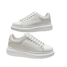 ������ɸ������ߜp�����e��Ůͬ����H�r�г����n��С��Ь