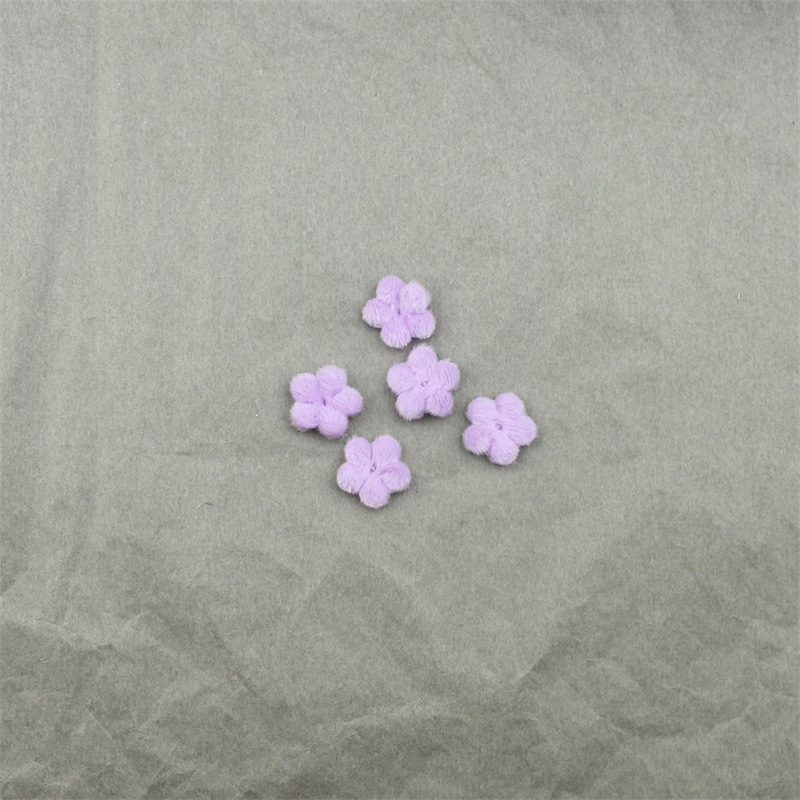 薄い紫色