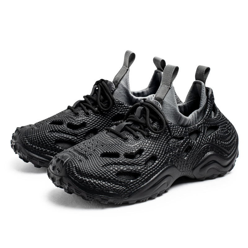 Coco Designer Light Luxury 2025 Xia Kanye Calcetines Zapatos al aire libre con agujeros en la playa Zapatos Douyin Video Sandalias Hombre