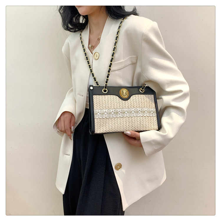 Women's Medium Straw Color Block Vacation Classic Style Weave Zipper Tote Bag display picture 11