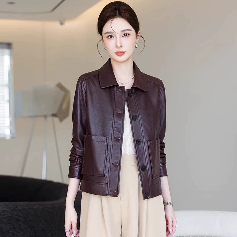 Новая женская кожаная куртка Haining 2025 года, укороченная модель, высококачественная модная куртка из натуральной овечьей кожи с длинными рукавами, повседневная верхняя одежда для женщин.