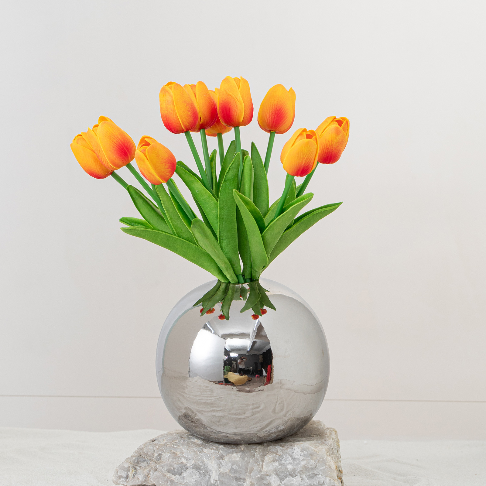 고급 감각 빛 럭셔리 미니멀리스트 전기도금 볼 세라믹 꽃병 홈 모델 방 장식 꽃병 도매 공예 장식품