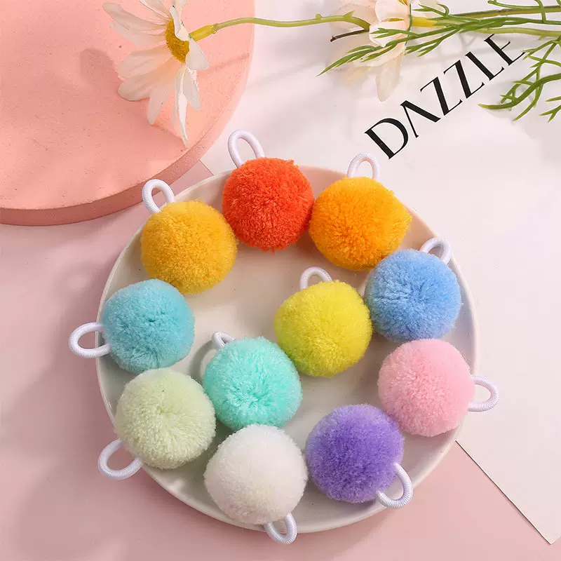 厂家现货彩色3cm开司米毛线球带绳毛绒球diy服装辅料帽子配件批发
