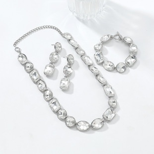 2025����朶��h��������ײ����ׁ��LŮʿ���s�r���荿羳؛Դ