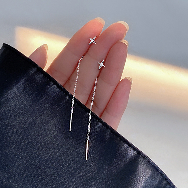 S925 aguja de plata estrella borla pendientes temperamento femenino luz de lujo de alto grado pendientes de borla simple estilo coreano pendientes de nicho