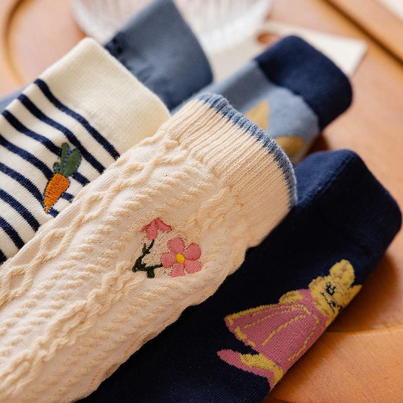 Vintage Embroidered Rabbit Japanese Style Cute Cartoon Striped Women's Mid-Socks Ethnic Style Flower Socks Women's Spring and Autumn