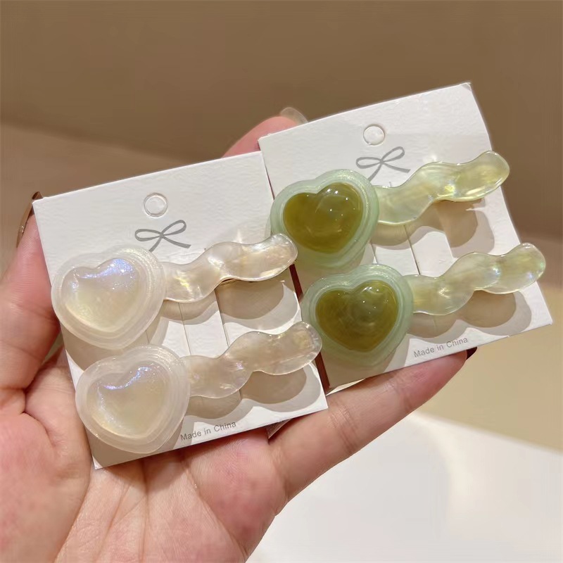 Pearlescent Love Hair Clip