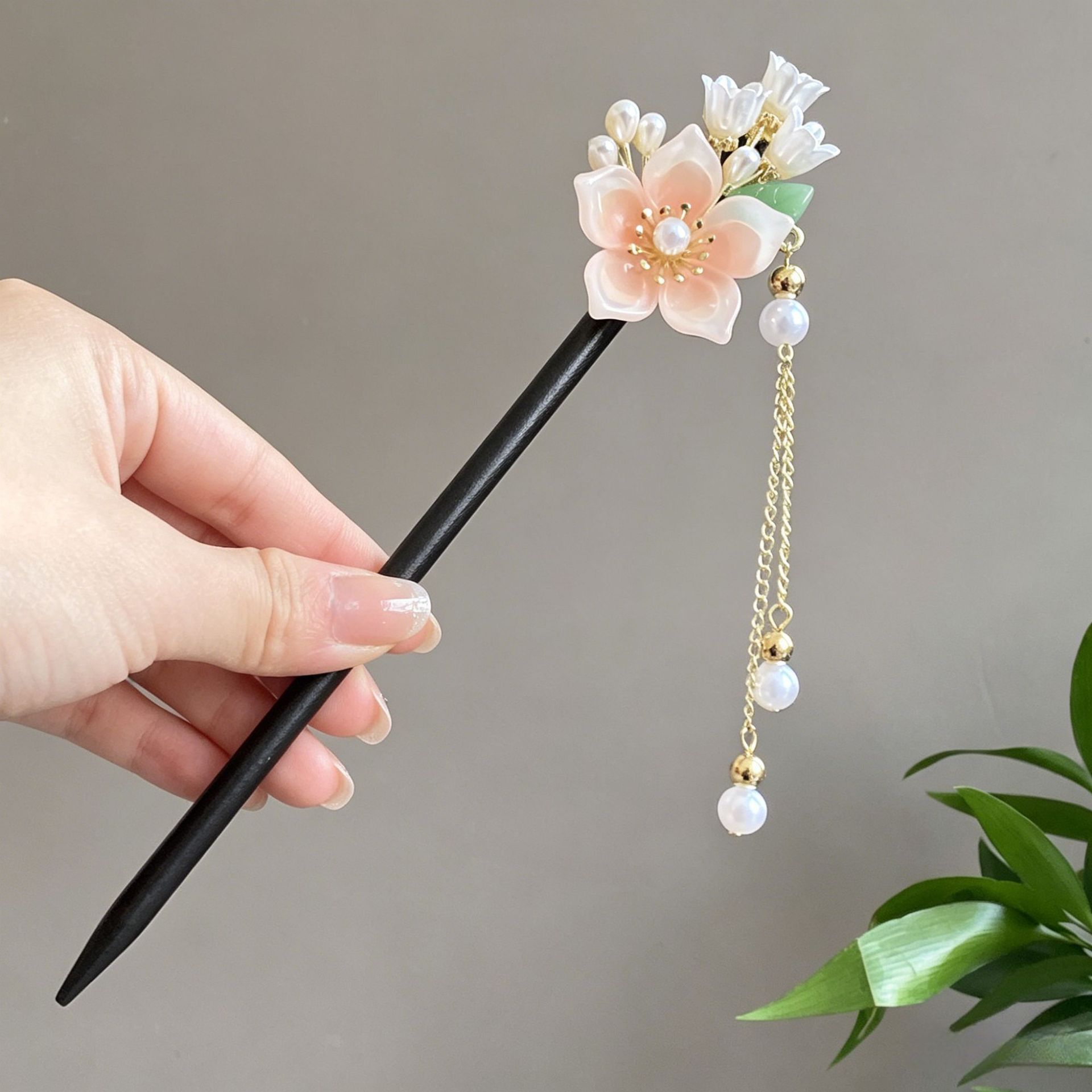 Hairpin 2477
