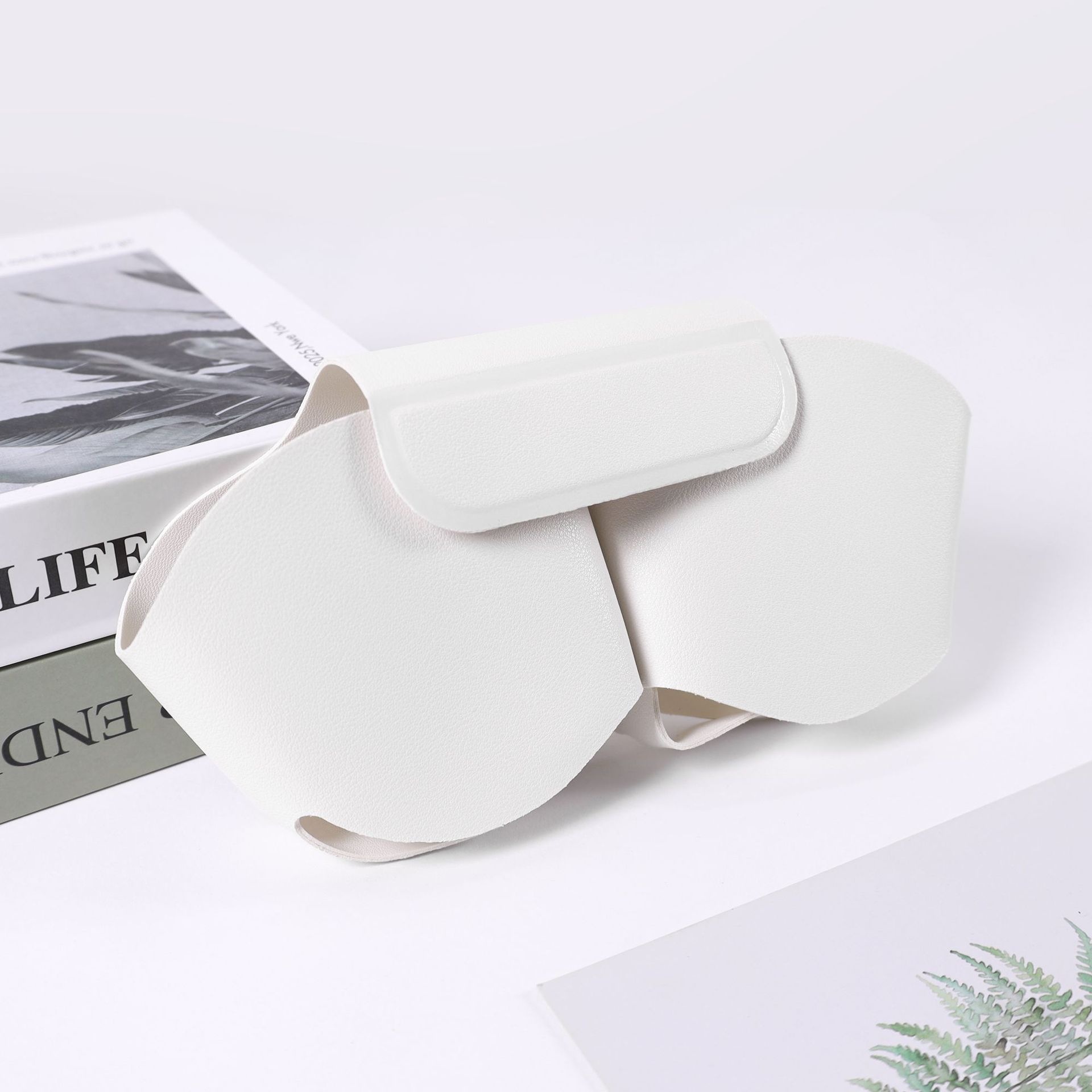 Huaqiangbei auriculares Bluetooth inalámbricos transfronterizos 2026 nuevos fabricantes de larga duración sin dolor.