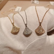 宝家项链925银V金满钻裙子吊坠项链女气质时尚摆动扇形锁骨链饰品