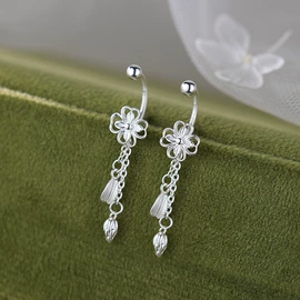 耳钉;项链;戒指