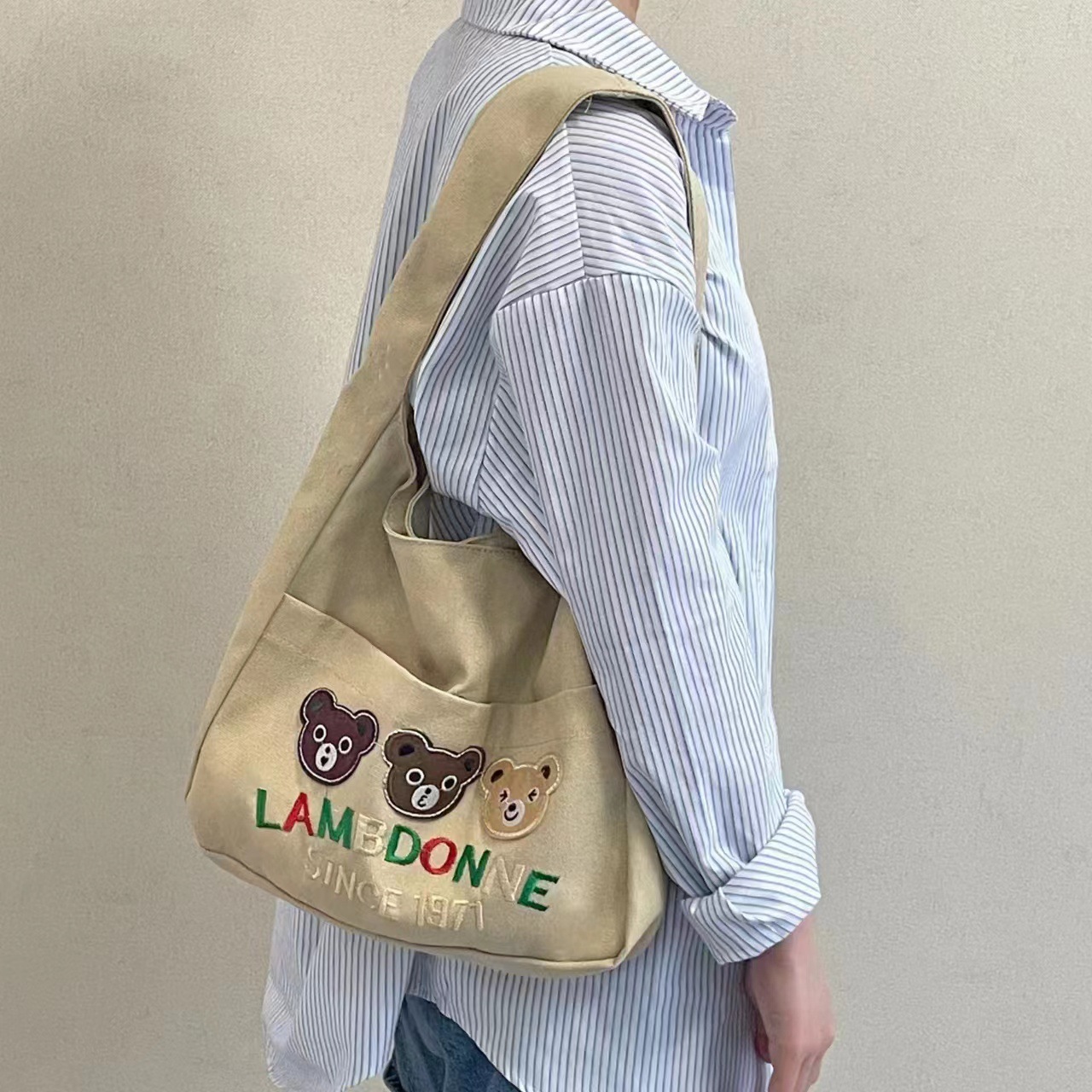 Travel canvas bag for women, single shoulder, 2023 new large-capacity student schoolbag, ins art Academy style cloth bag undefined