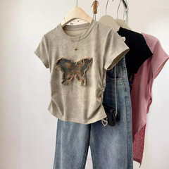 蝶の肩の半袖tシャツの女性の夏の新しいギャルのデザイン感を染めます。