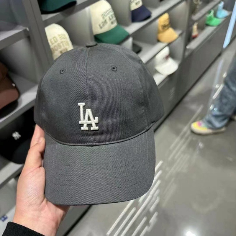 碳灰小la / 单帽
