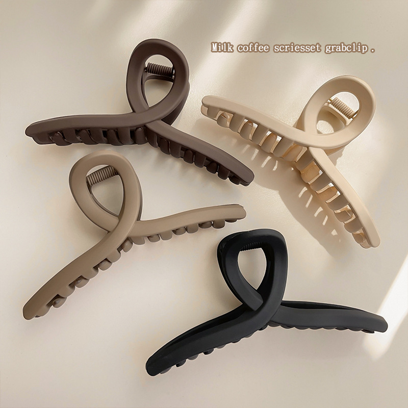 Leche de café negro clip de tiburón cabello más agarrar clip de alta sensación de cabeza posterior clip de cabello de invierno universal simple adornos para el cabello