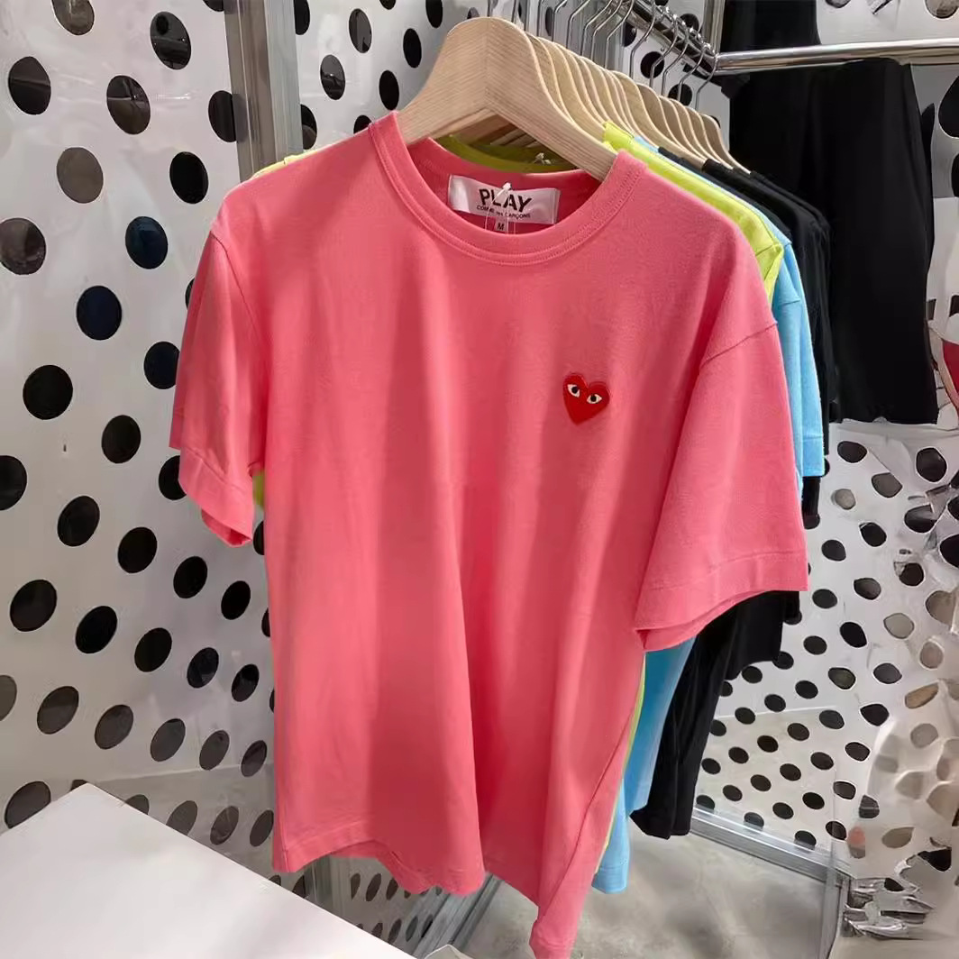 PLAY camiseta de manga corta unisex con bordado de corazón de mosaico de verano, corazón doble, corazón dorado