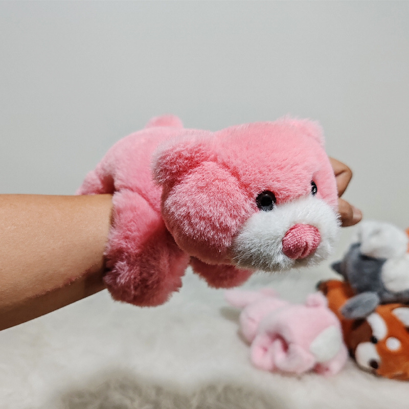 Pulsera de peluche de capibara con cola que se mueve, juguete de peluche de capibara, pequeño colgante, venta al por mayor