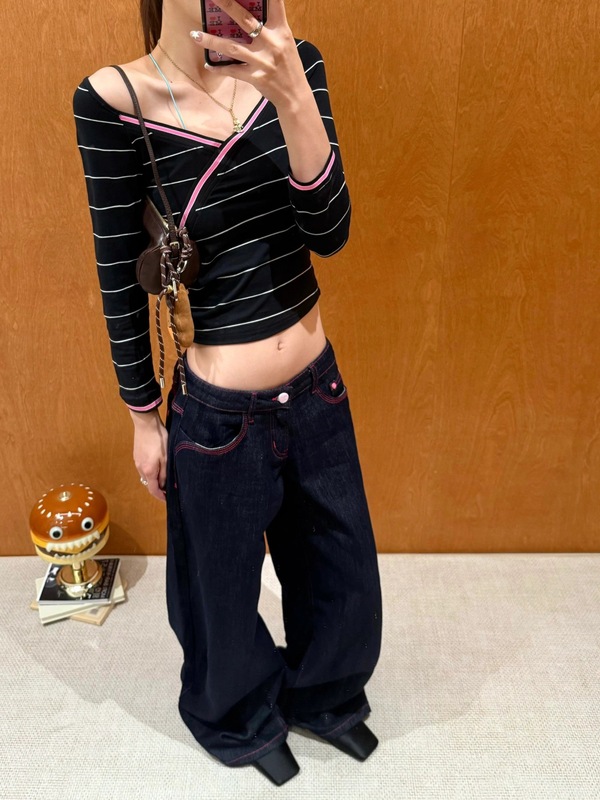 美式复古辣妹风交叉v领T恤女早秋薄款收腰撞色大领口短款中袖上衣|undefined