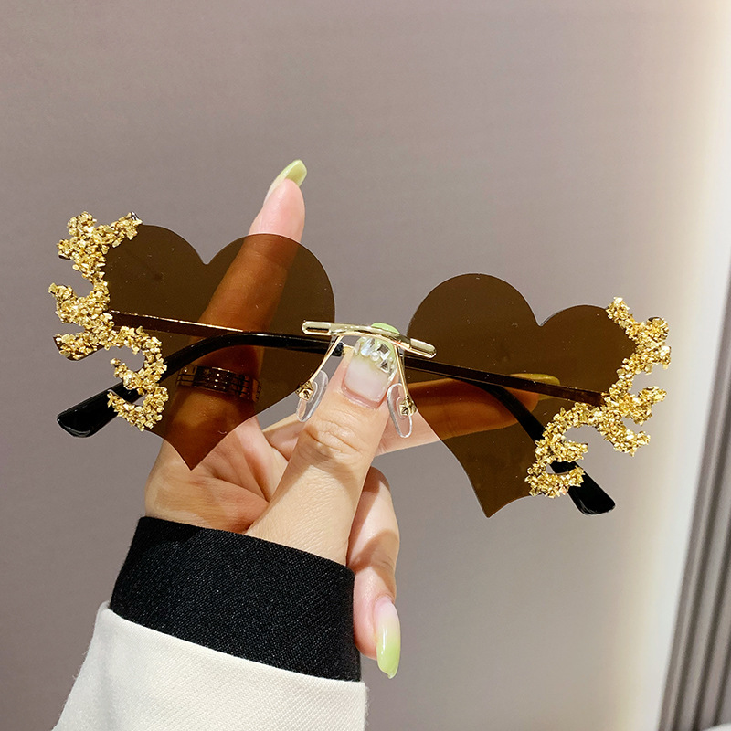 Gafas de sol con forma de corazón y lágrima, strass, estilo exagerado 2024 – Producto transfronterizo