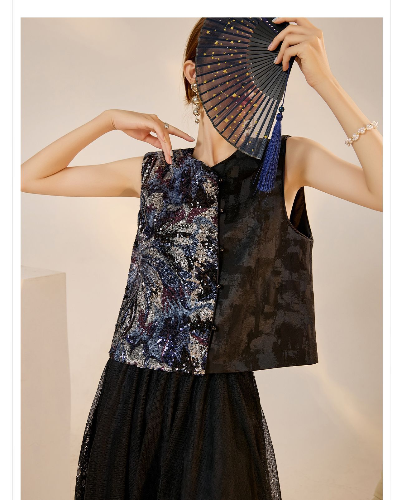 Áo vest nữ phong cách Trung Hoa mới 2026, thiết kế thêu sequin, chất rayon sang trọng — Đen, Màu huyền ảo, Xanh lam chi tiết 35