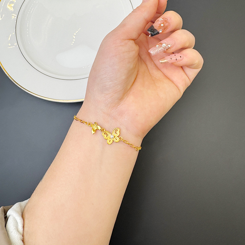 Brazalete de oro de arena vietnamita esmalte de perlas incrustadas mariposa agujerada pulsera temperamento retro no se desvanece joyería al por mayor