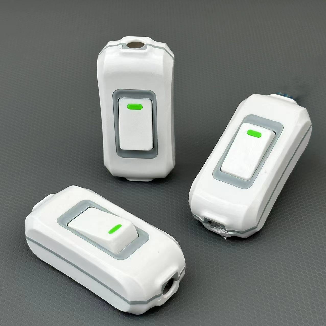 High-power midway switch household single-control button hand pinch small switch table lamp boat switch manufacturers wholesale