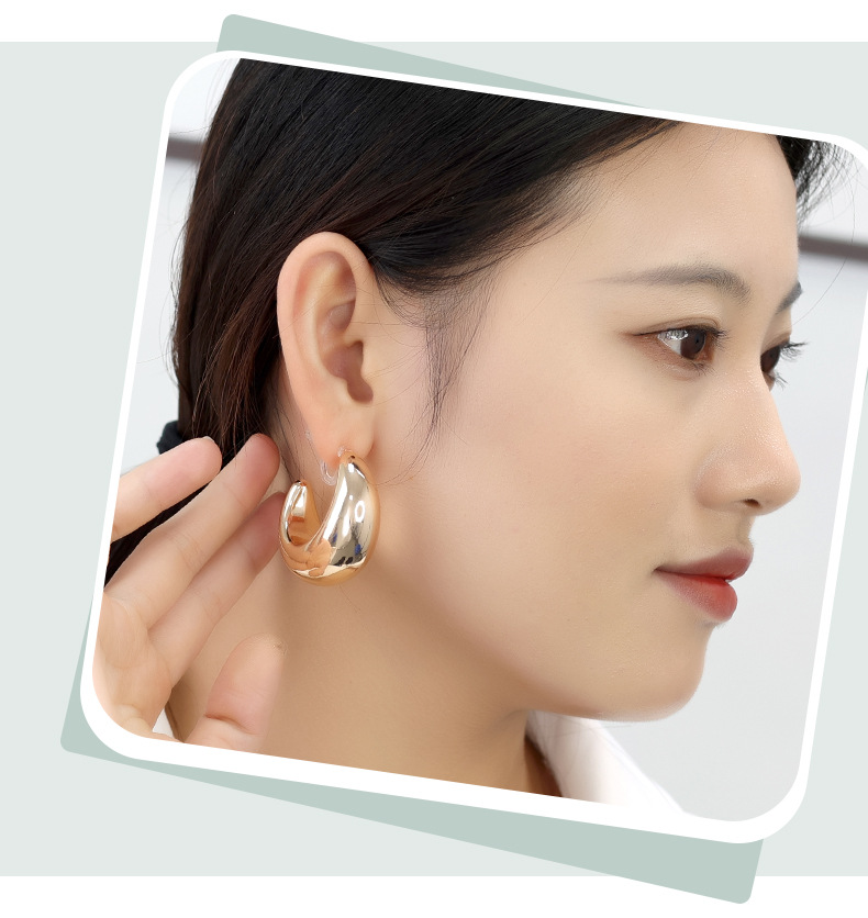 European and American fashion style irregular earrings recommended by Internet celebrities: Geometric metal retro earrings, simple C-shaped large ear rings 12 undefined
